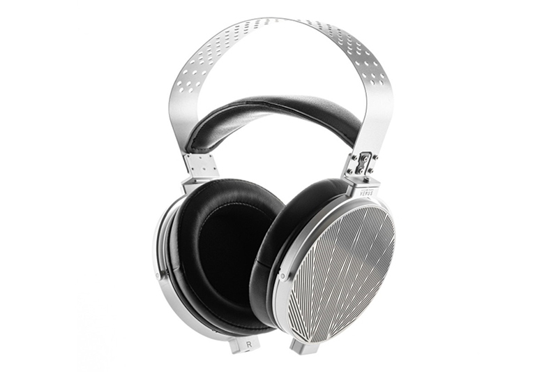 水月雨、平面磁界型ヘッドホン「啓明星 - VENUS」と独自ダイナミック型