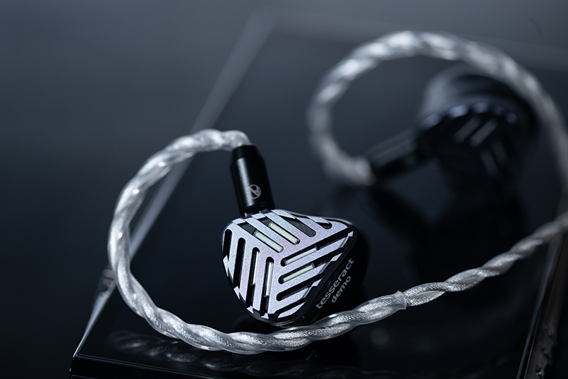 e☆イヤホン、香港「Nostalgia Audio」のイヤホン取り扱い開始。66万円