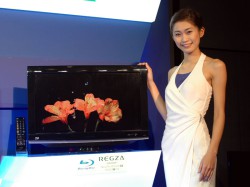 更新】東芝、BDプレーヤー内蔵“REGZA”を発売 － USB HDD録画にも対応