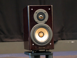 JVC、“人工熟成響棒”で音質向上図ったウッドコーンスピーカー「SX