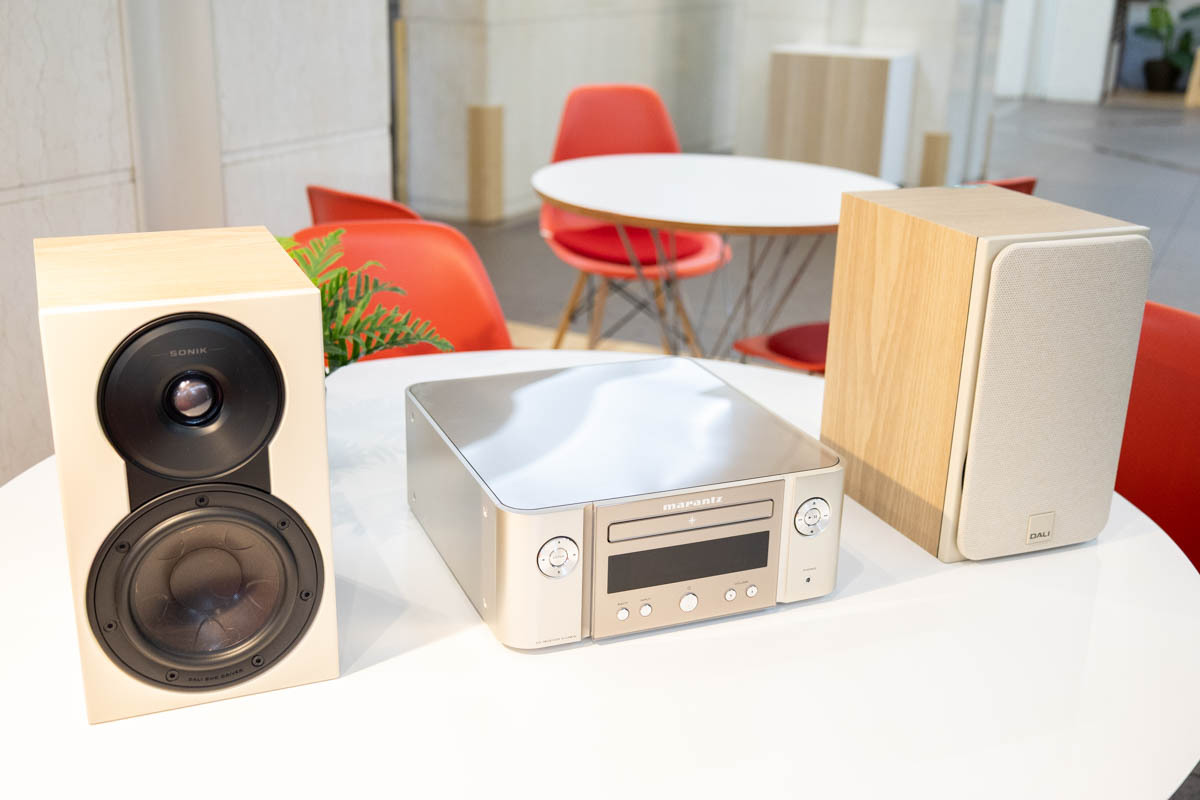 DALI、KOREの技術を踏襲する「SONIK」シリーズ。OBERONの後継機