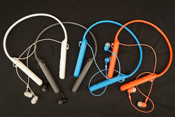 ソニー、20時間再生を実現した7,000円のBluetoothイヤホン「WI-C400