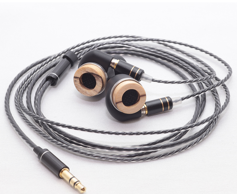 634ears、イタヤカエデのオープン型筐体を採用したダイナミック型