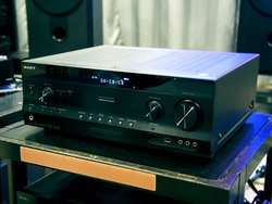 ソニー、AVアンプ「STR-DN2030」でのこだわりを開発者“かないまる”氏が