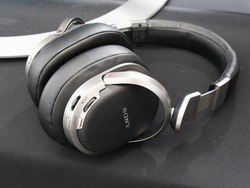 ソニー、9.1ch再生対応ワイヤレスヘッドホン「MDR-HW700DS」 - PHILE WEB
