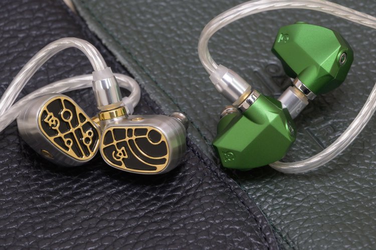 Campfire Audioの“変わり続ける名機”！「Andromeda Emerald Sea