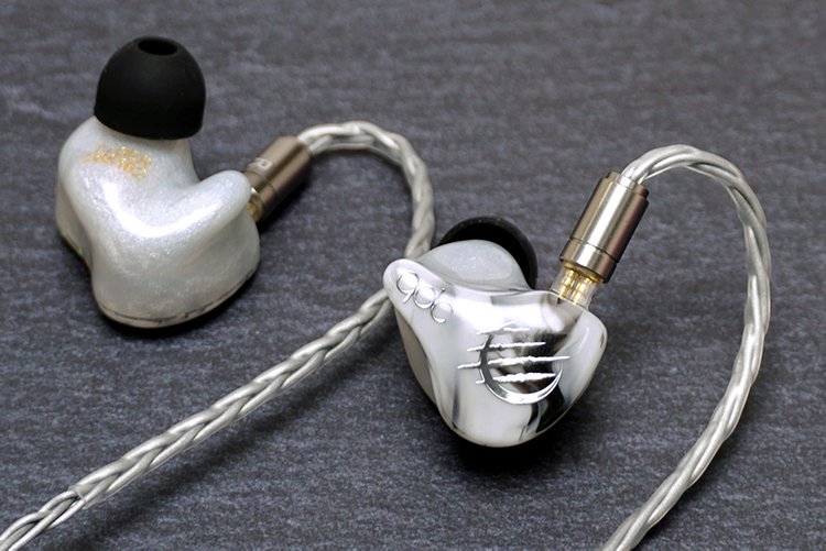 qdcの手腕が光る一台、「WHITE TIGER」の登場でハイエンドイヤホン選び