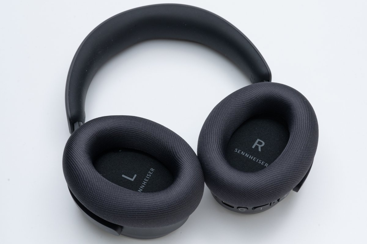 周囲を気にせず映画もゲームも大迫力で。ゼンハイザーのTV用ワイヤレス