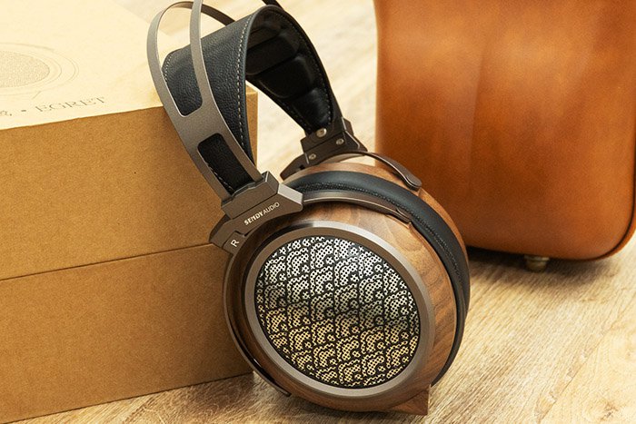 Lotoo、特別チューニングを施した「PAW Gold 10th Anniversary Edition