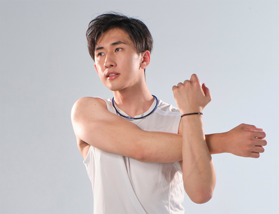 RAKUWAネックレス EXTREME クリスタルタッチ｜商品詳細｜ファイテン