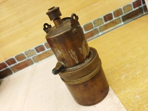 時代を感じる カーバイトランプ｜2022年05月30日｜静岡県のリサイクル