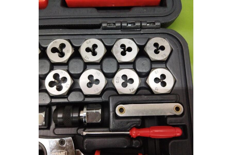 未使用品 TONE TDS400 タップ＆ダイスセット 40点セット 入荷しました