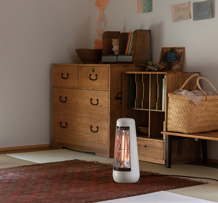 カーボンヒーター H210 | プラスマイナスゼロプラスマイナスゼロ