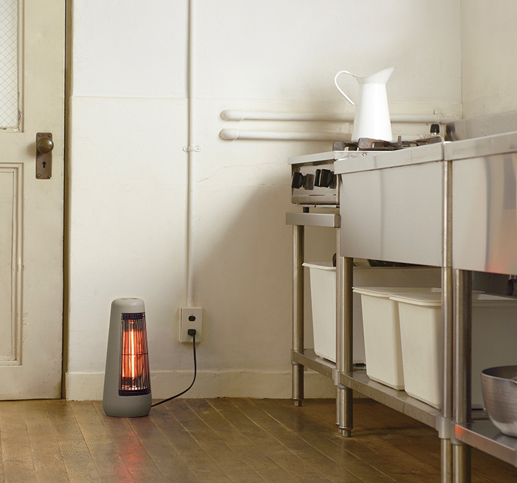 カーボンヒーター H210 | プラスマイナスゼロプラスマイナスゼロ