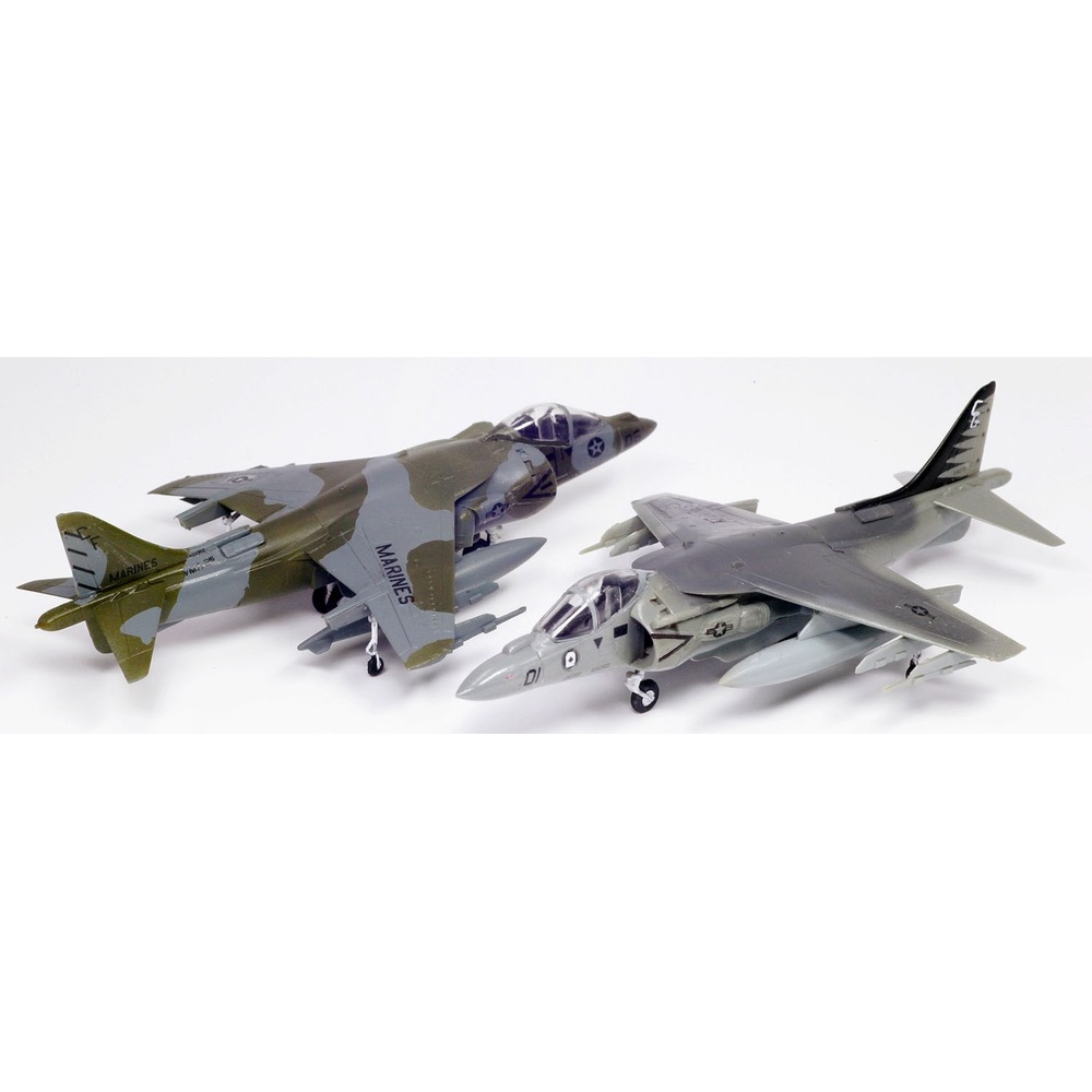 プラモデル :: 飛行機 :: フライングカラーセレクション AV8B ハリアー