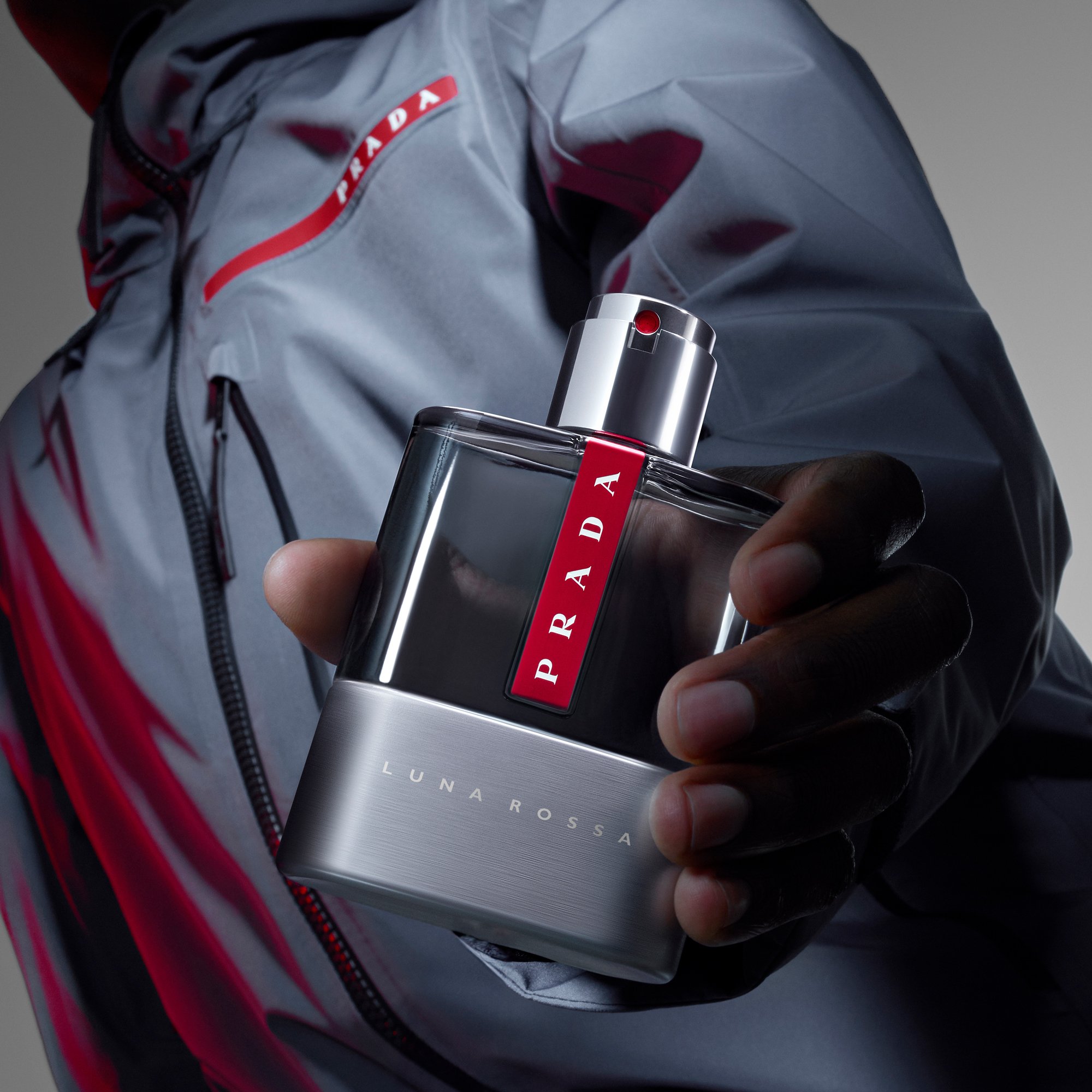Luna Rossa Eau de Toilette | Prada Beauty Official Site