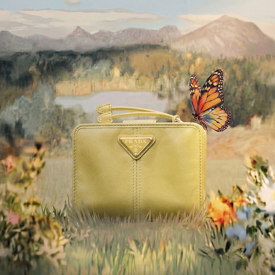 ブラック サフィアーノレザー Iphone 16 Pro Max用ケース | PRADA