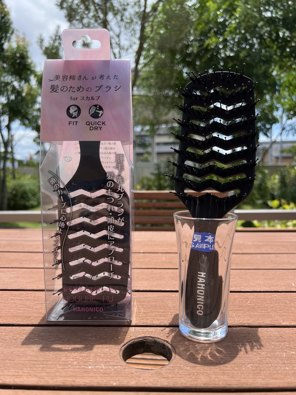 美容師さんが考えた髪のためのブラシ │ how's -株式会社ハウズ