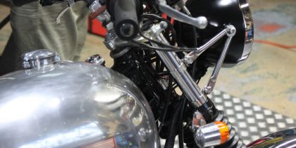 SR500 ヘッドライトの交換他| SR400カスタムショップ PRESTO