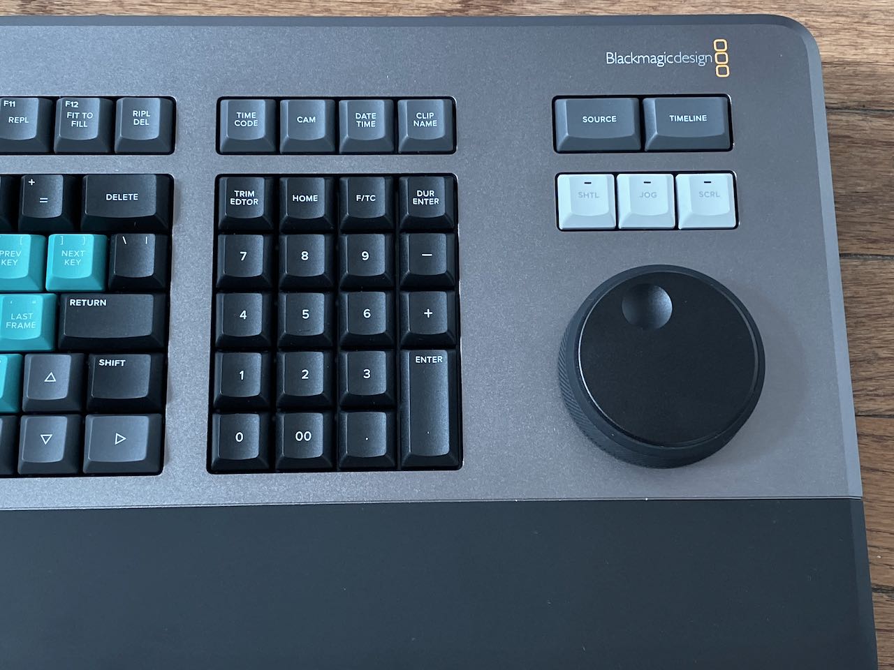 The Review of the Blackmagic Design Resolve Editor Keyboard by