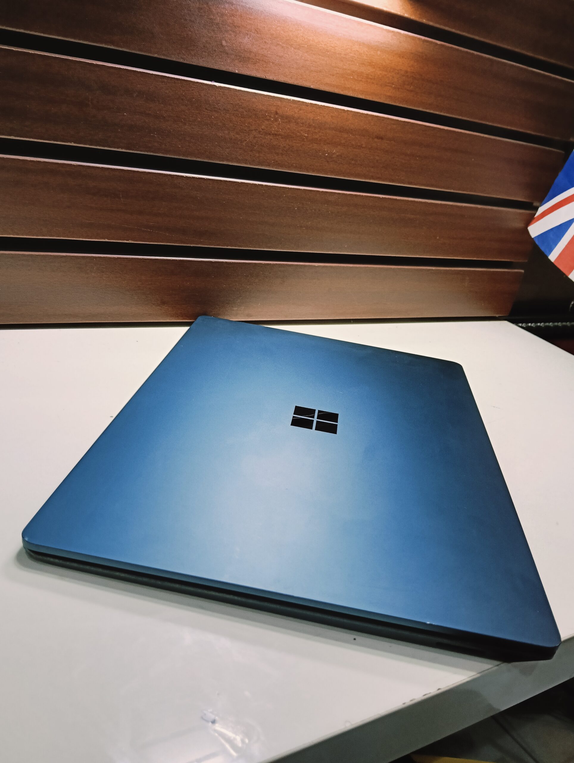 Microsoft Surface Laptop 2 - Touchscreen - Intel Core i5 - 8th Gen