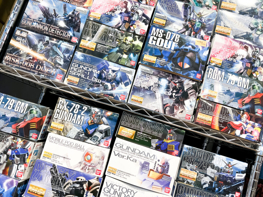 福岡県糟屋郡へ、1200点を超えるガンプラや車プラモデルの出張買取に