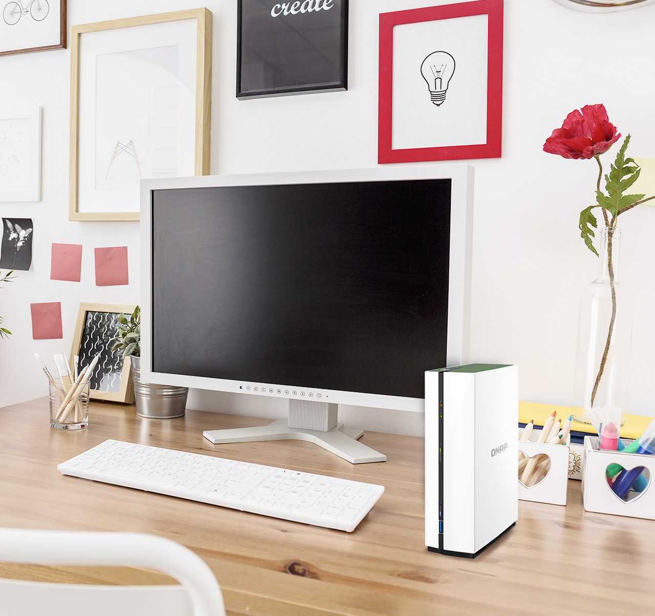 TS-128A | Lightweight and powerful entry-level NAS for private