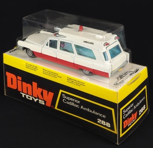 Dinky Toys 288 Superior Cadillac Ambulance - QDT
