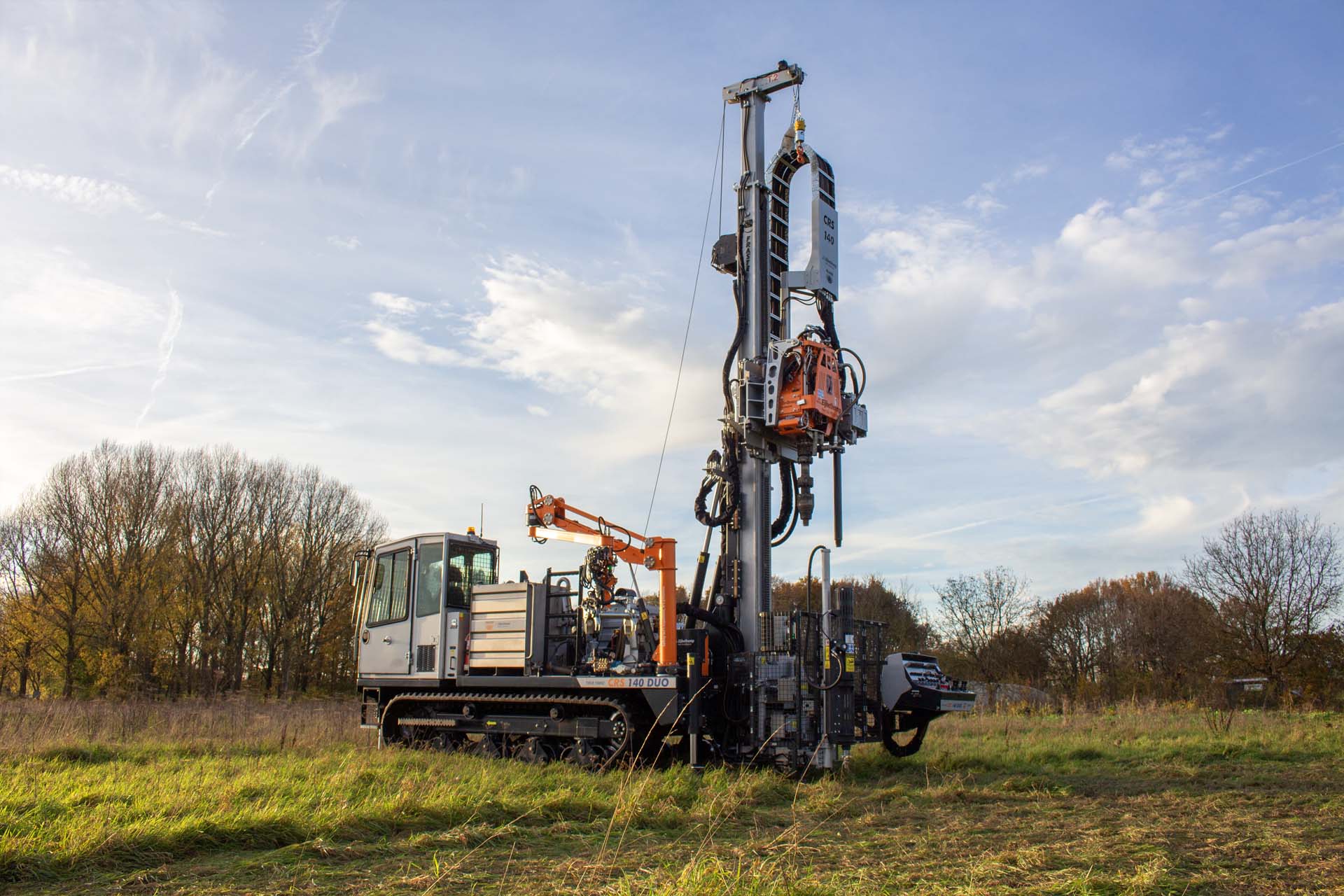 CRS 140 DUO Sonic Rig on a Terramac Crawler Carrier | Royal Eijkelkamp
