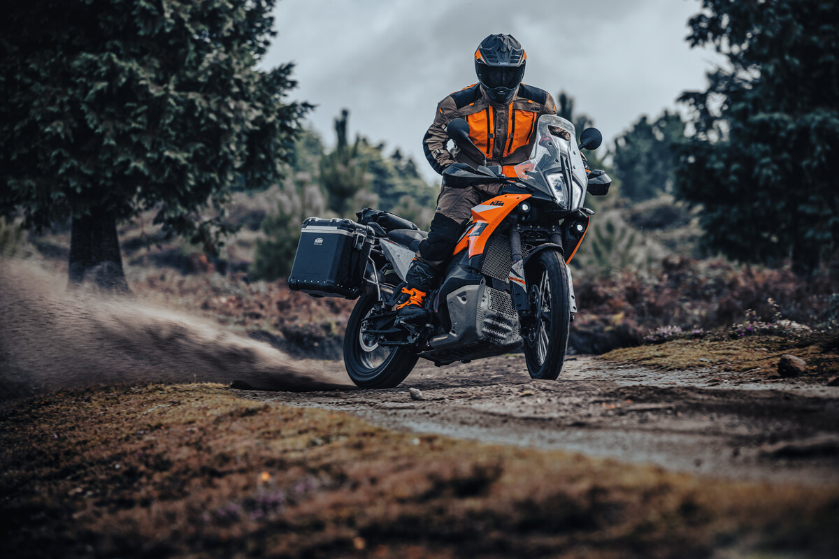 KTM Updates 890 Adventure - Roadracing World Magazine | Motorcycle