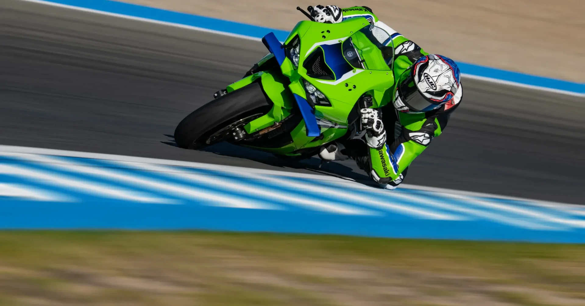 Kawasaki Introduces 2026 Ninja ZX-10R With Wings - Roadracing