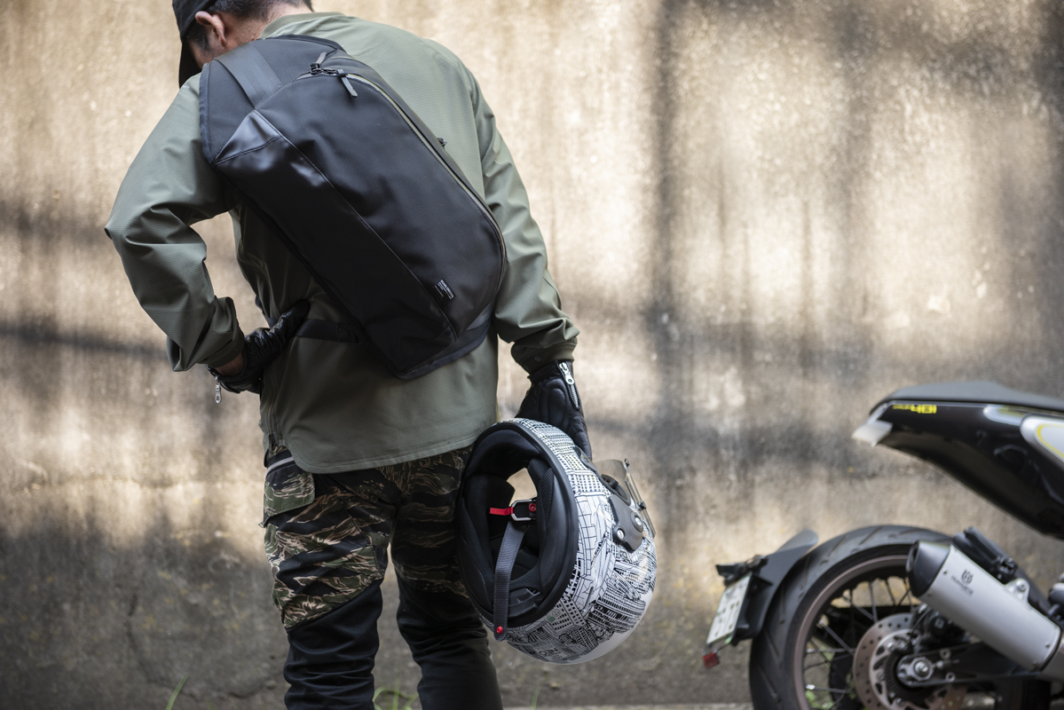 BODY BAG | ACCESSORIES | オンラインショッピング | ROARS ORIGINAL