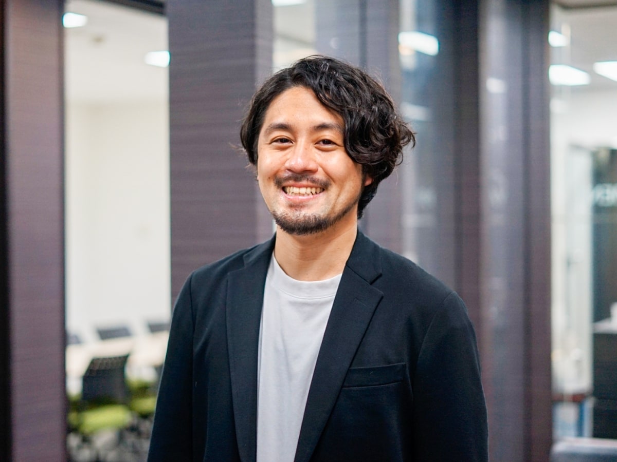 新井千咲 | インタビュー | ROBOT PAYMENT