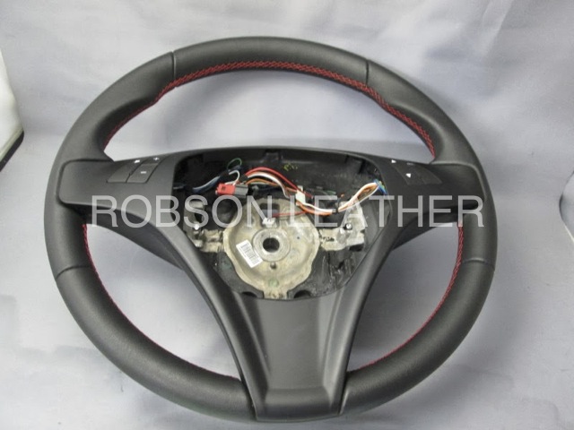 アルファロメオ ジュリエッタ 純正ステアリングの本革張り替え | 本革