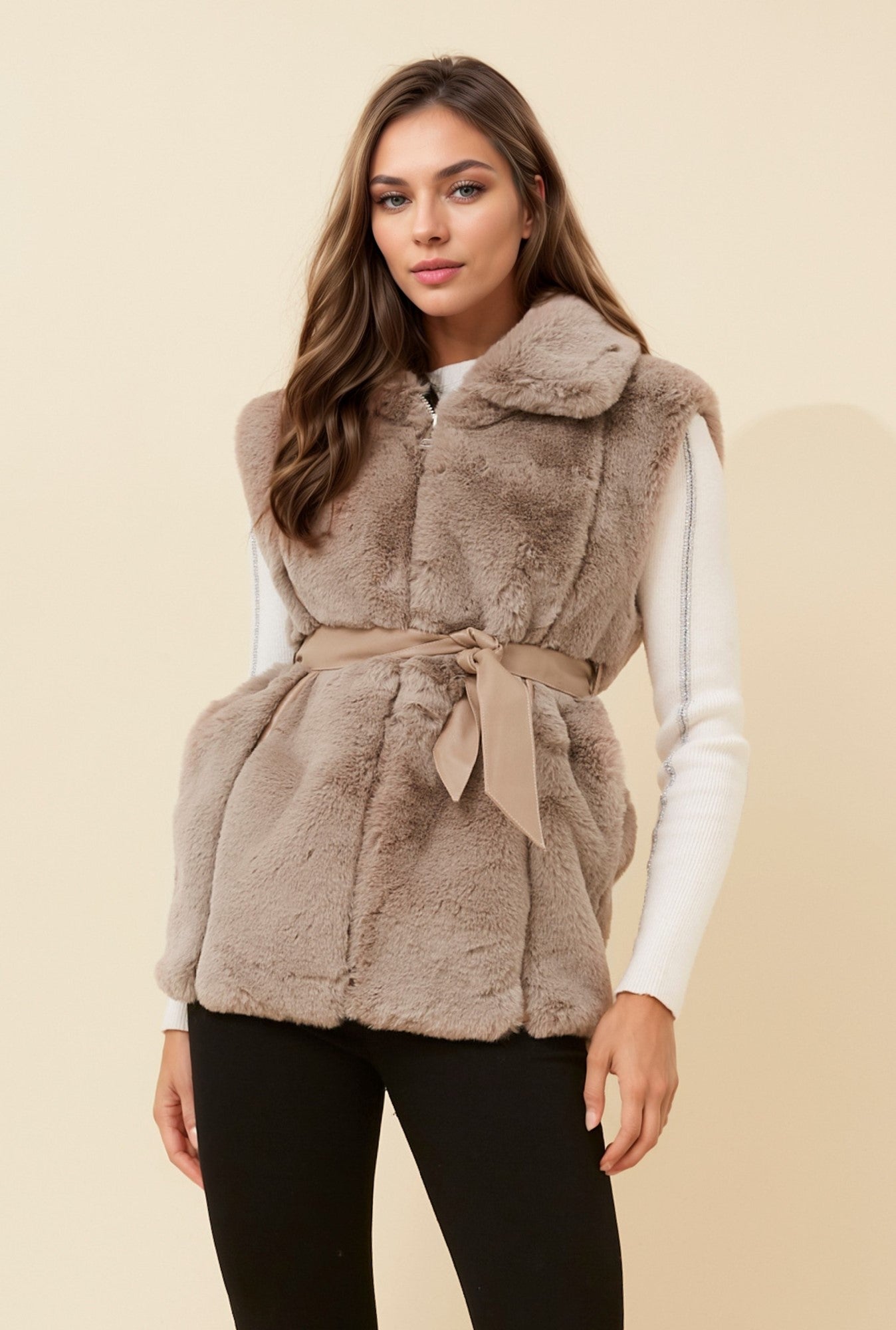 Gable faux fur vest | Buy Online | Rockmans
