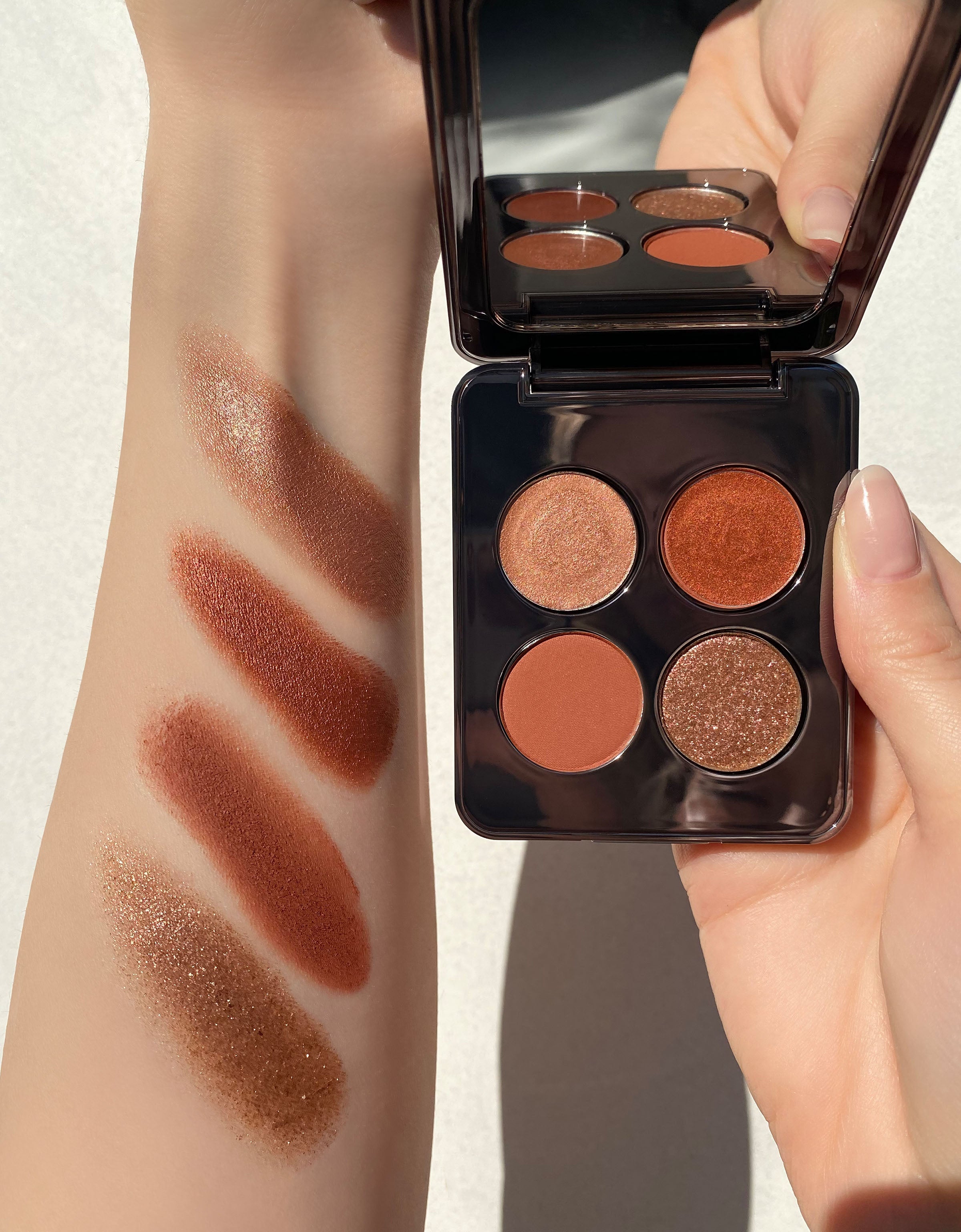 Eyes On Me Eyeshadow Palette – RÓEN BEAUTY