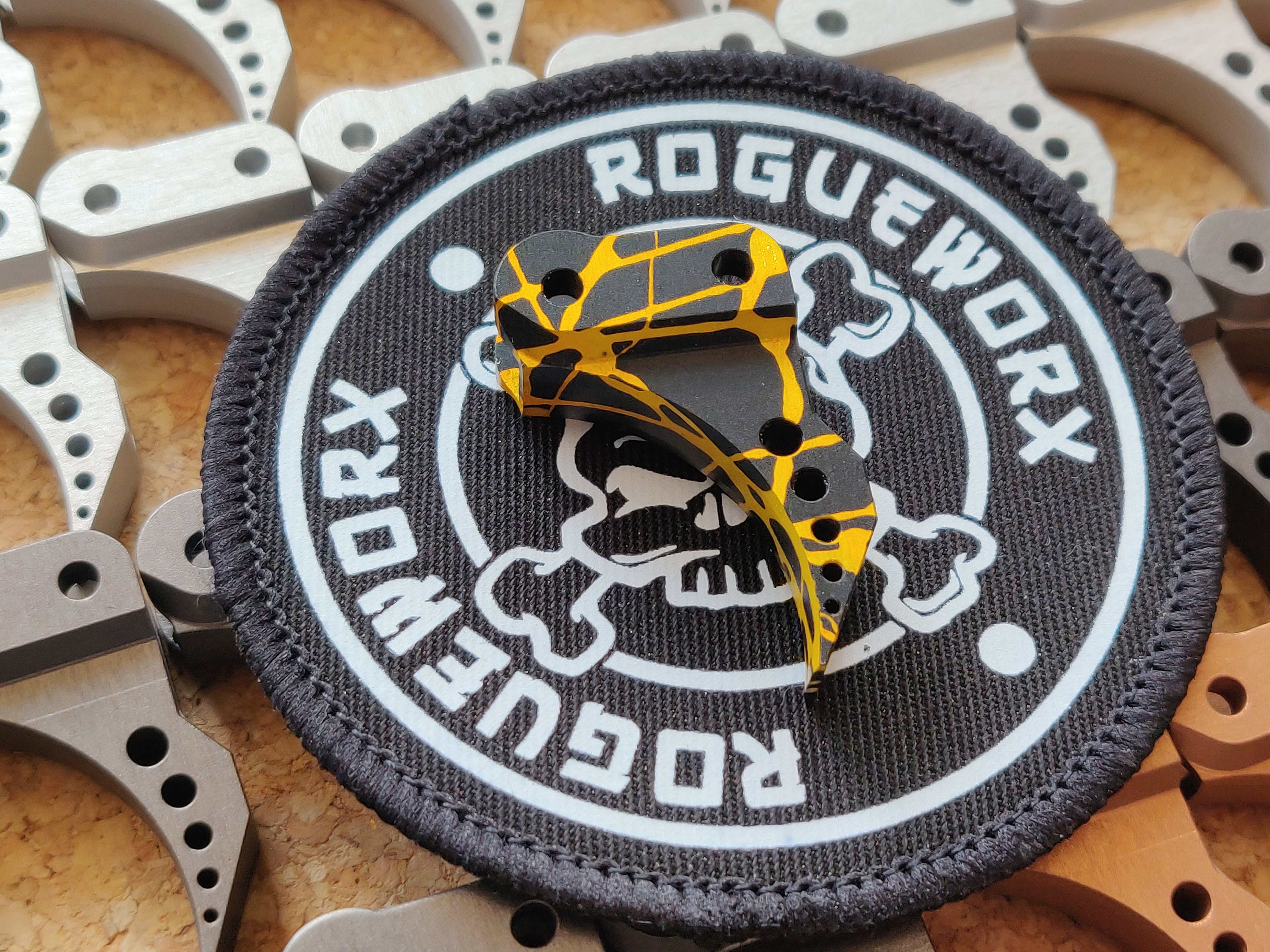 KC-02 TRIGGER FULL UPGRADE SET：FANG アジャスタブルトリガー +