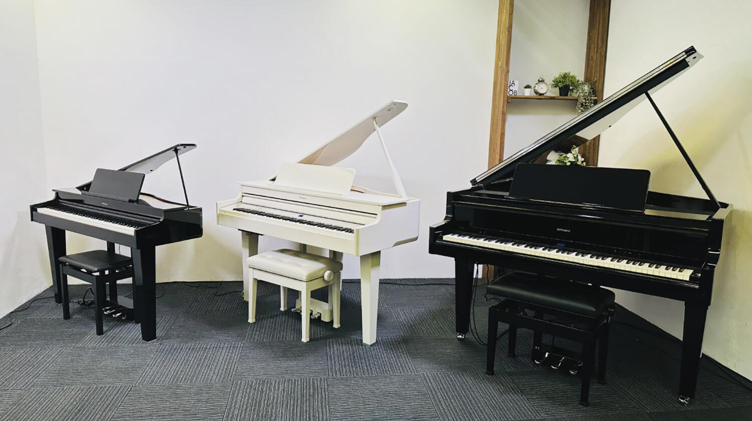 グランドピアノ型の電子ピアノ」新製品のご紹介 - ブログ | はじめての