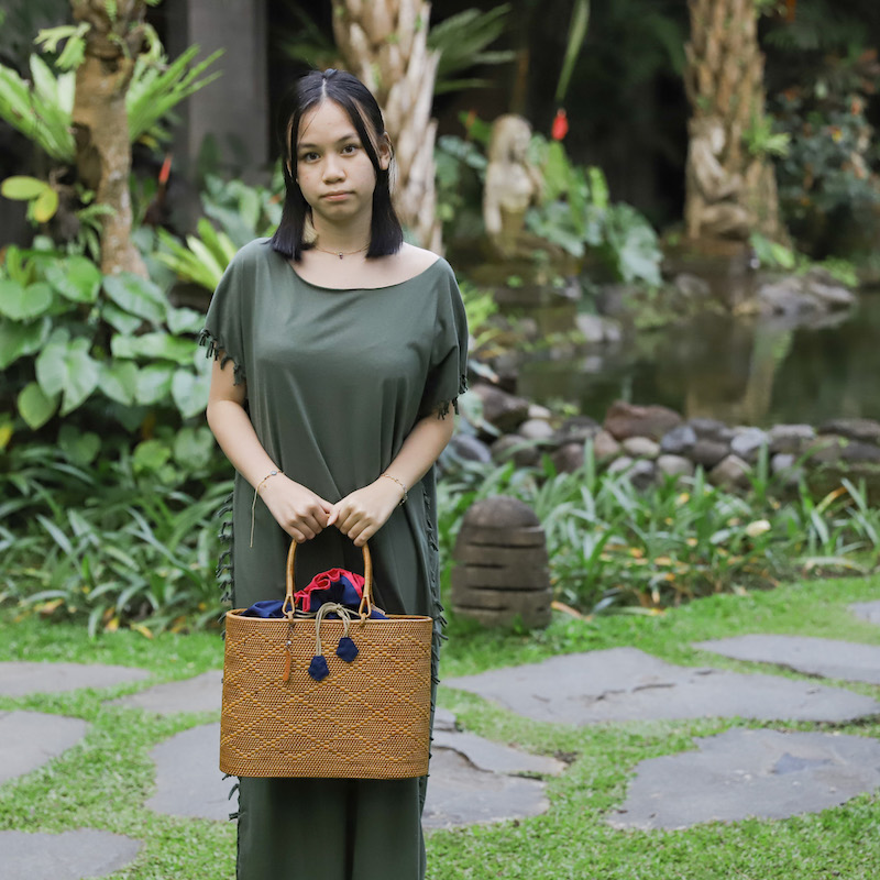 楕円バッグ Lサイズ 巾着無し バティック模様 (NAB696B) Rosily