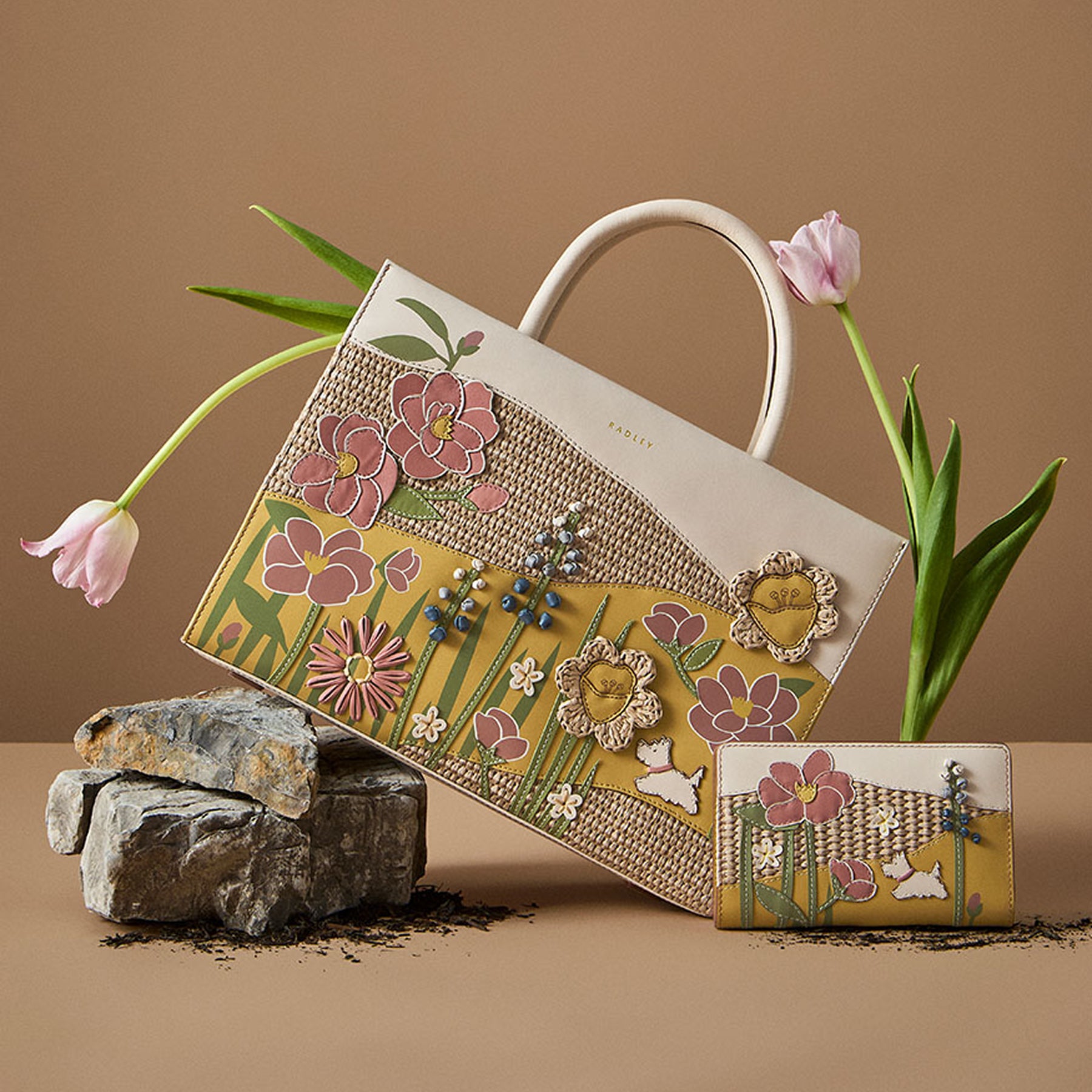 Ladies Medium Zip Around Wallet | The Chancery AW25 | Radley London