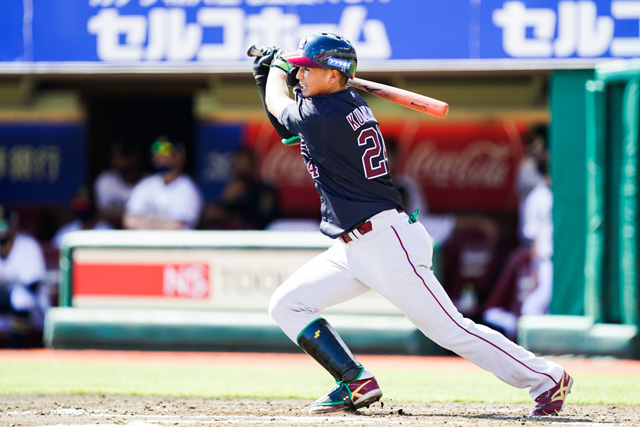 黒川史陽選手がプロ初ヒットを記録!記念グッズ発売決定! - 東北楽天