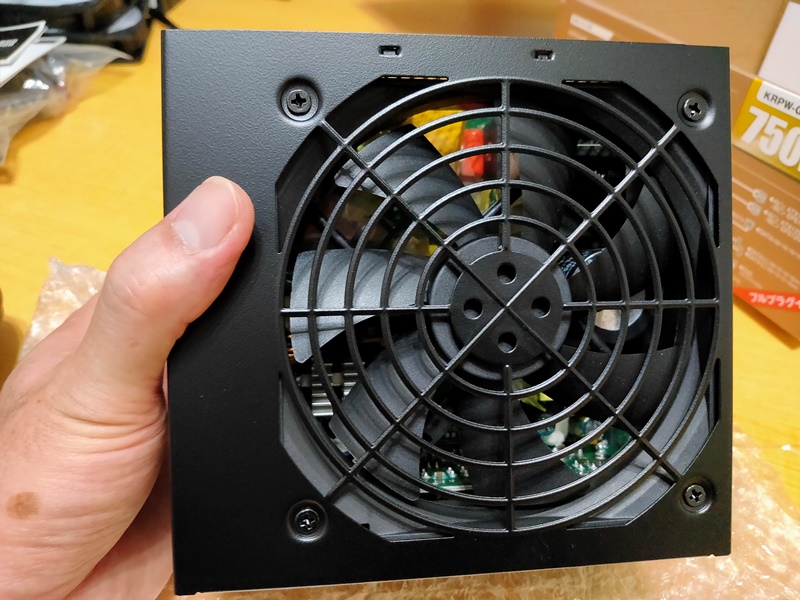 自作PC】電源ユニットについて（玄人志向 KRPW-GK750W/90+ レビュー