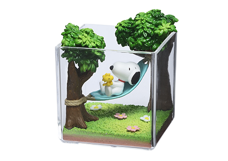SNOOPY & WOODSTOCK Terrarium On Vacation：商品案内 | 株式会社