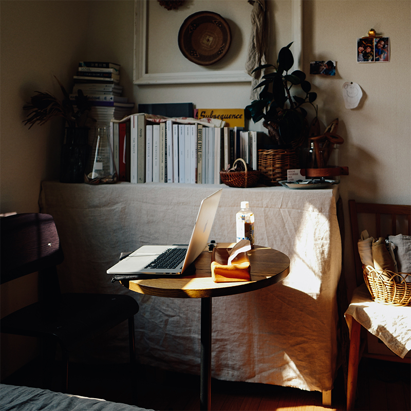 カフェテーブル WIRY／BR 円形 ｜家具・インテリア通販 Re:CENO(リセノ)