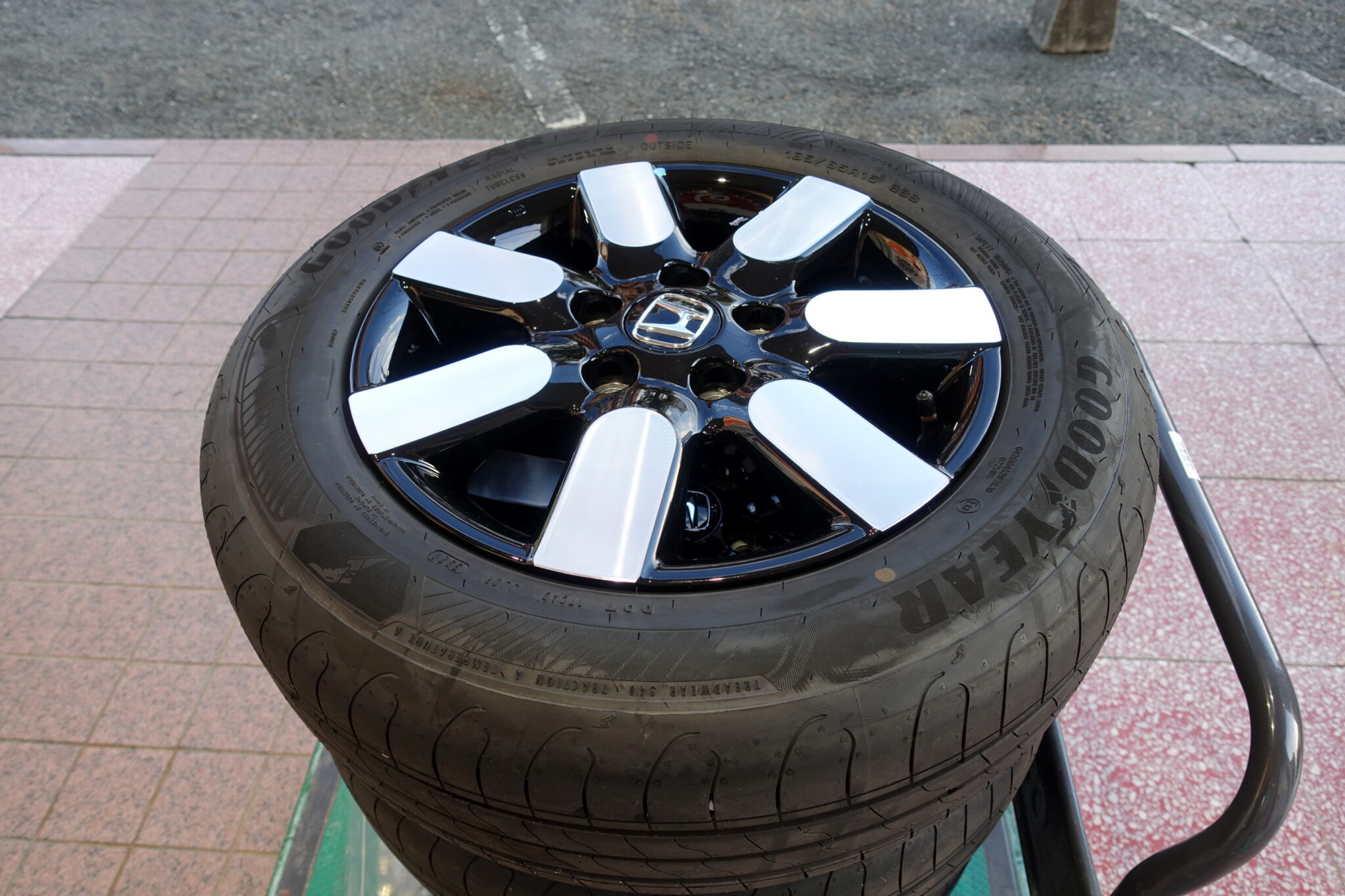 HONDA フリード AIR EX 純正タイヤホイール 4本セット 】買取させて