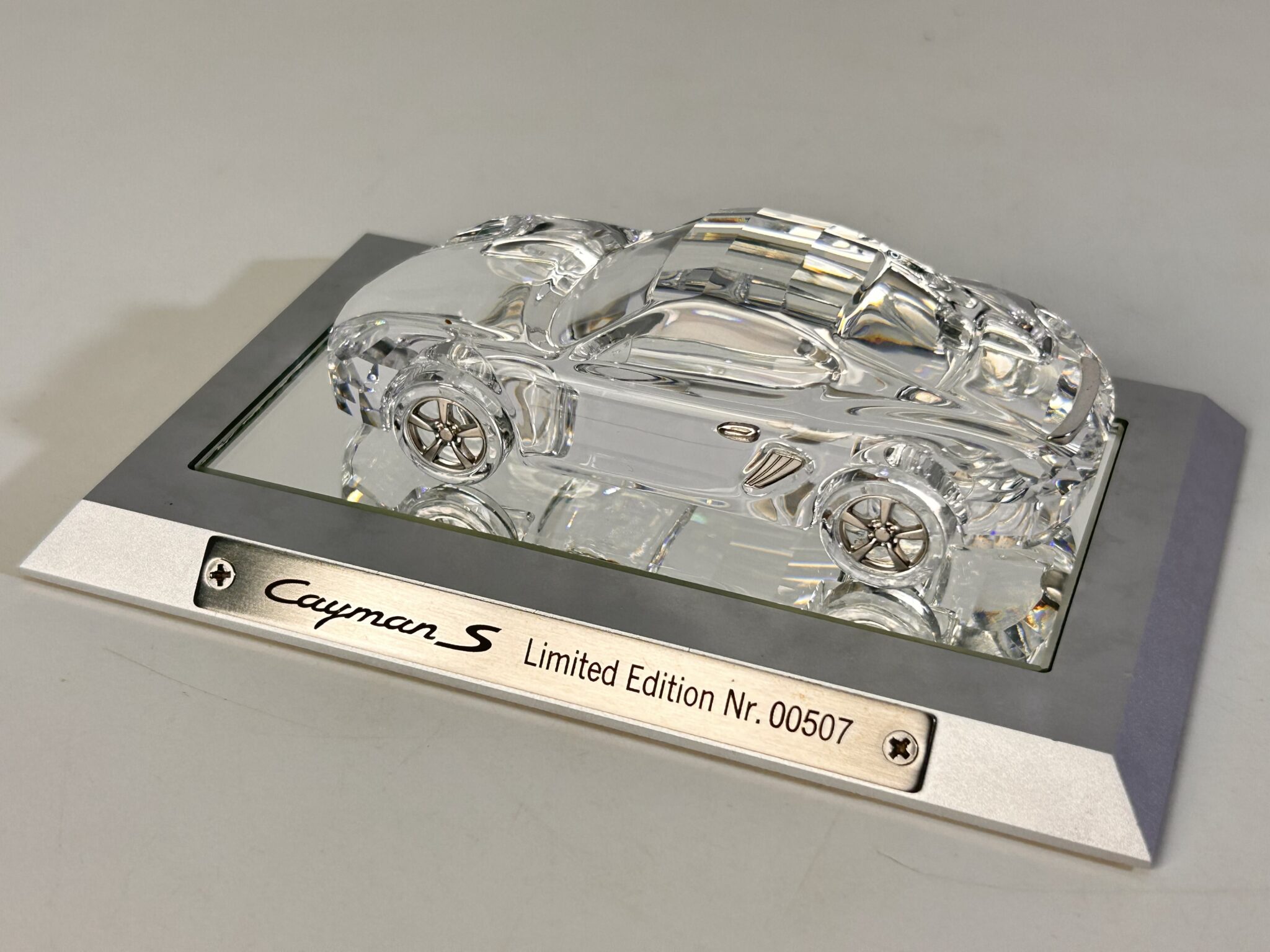 スワロフスキー製 ポルシェ ケイマンS クリスタル 置物 廃番品