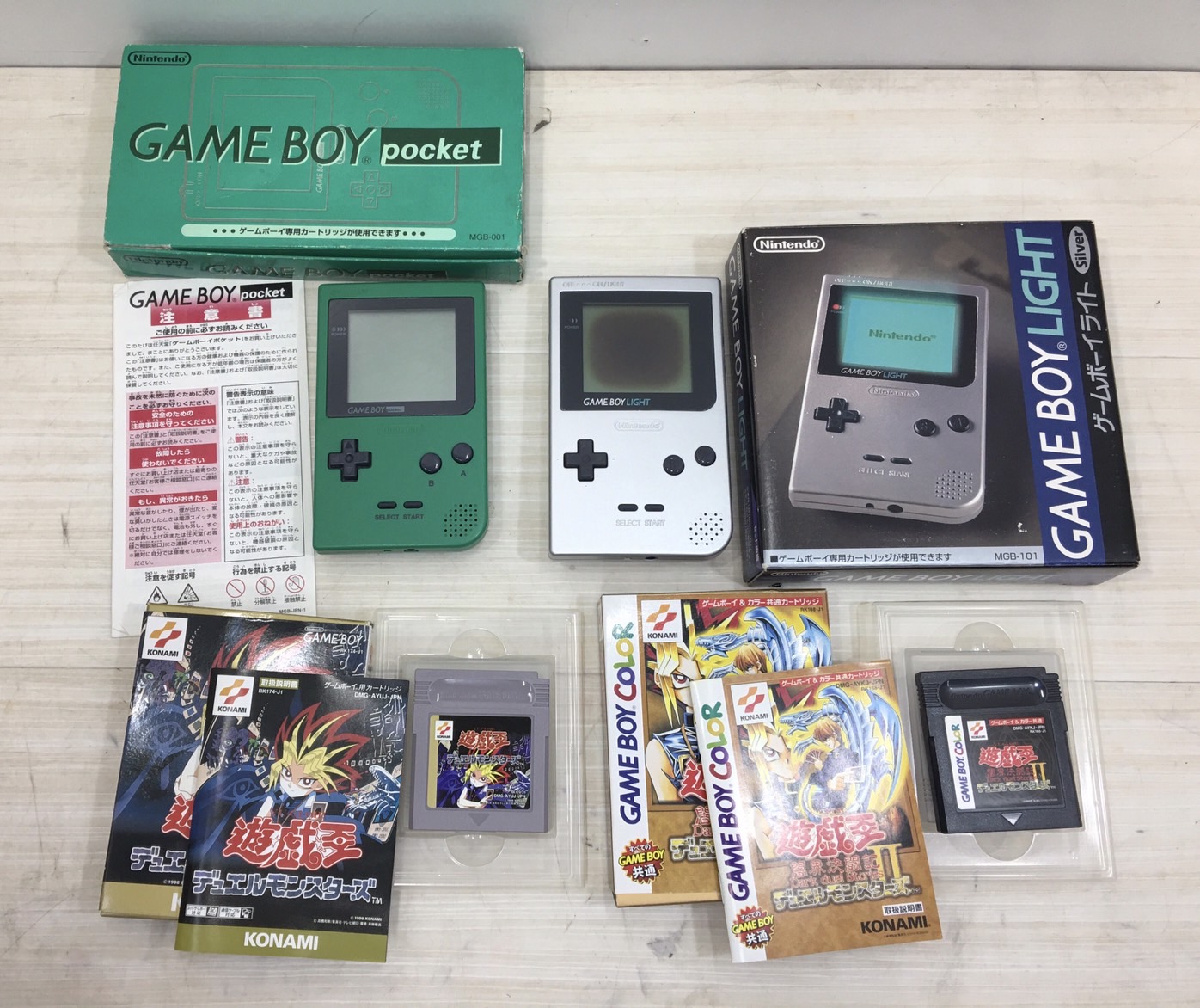 ゲームボーイ本体2点 カセット2点まとめ GAME BOY Pocket light を買取