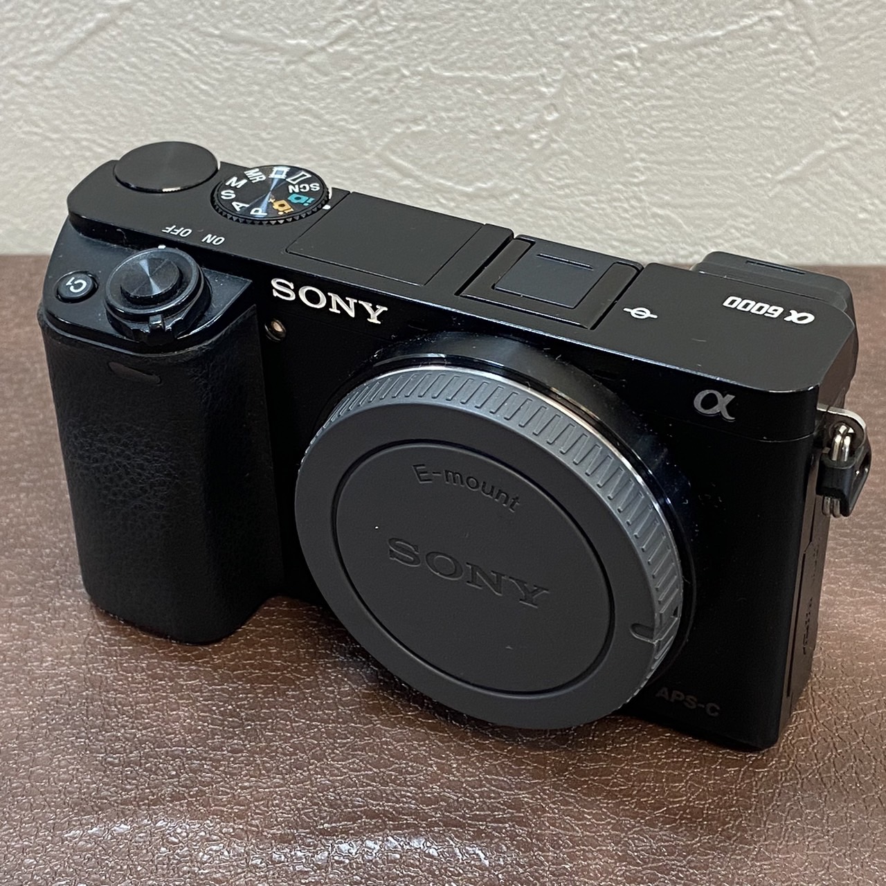 ソニー】ミラーレス一眼 α6000 バッテリー欠品 買取価格をご紹介します