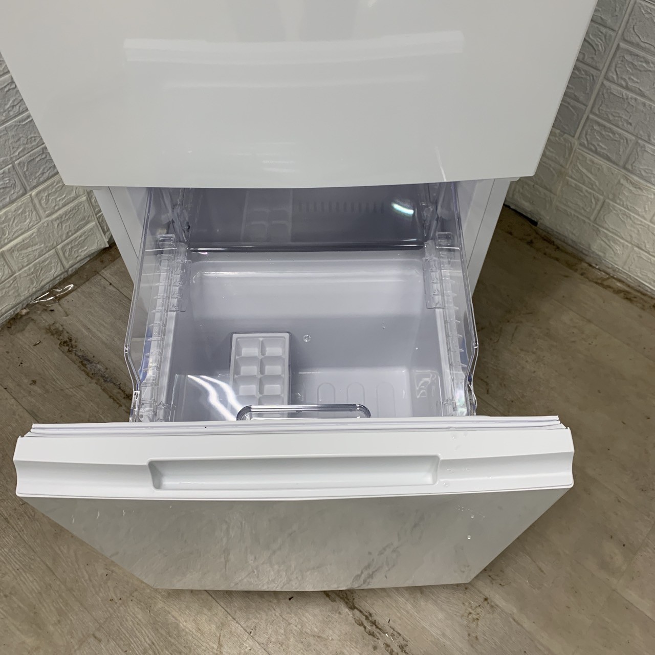 シャープ SJ-D15HJ-W 2022年製 152L 冷蔵庫 美品【全国発送対応】