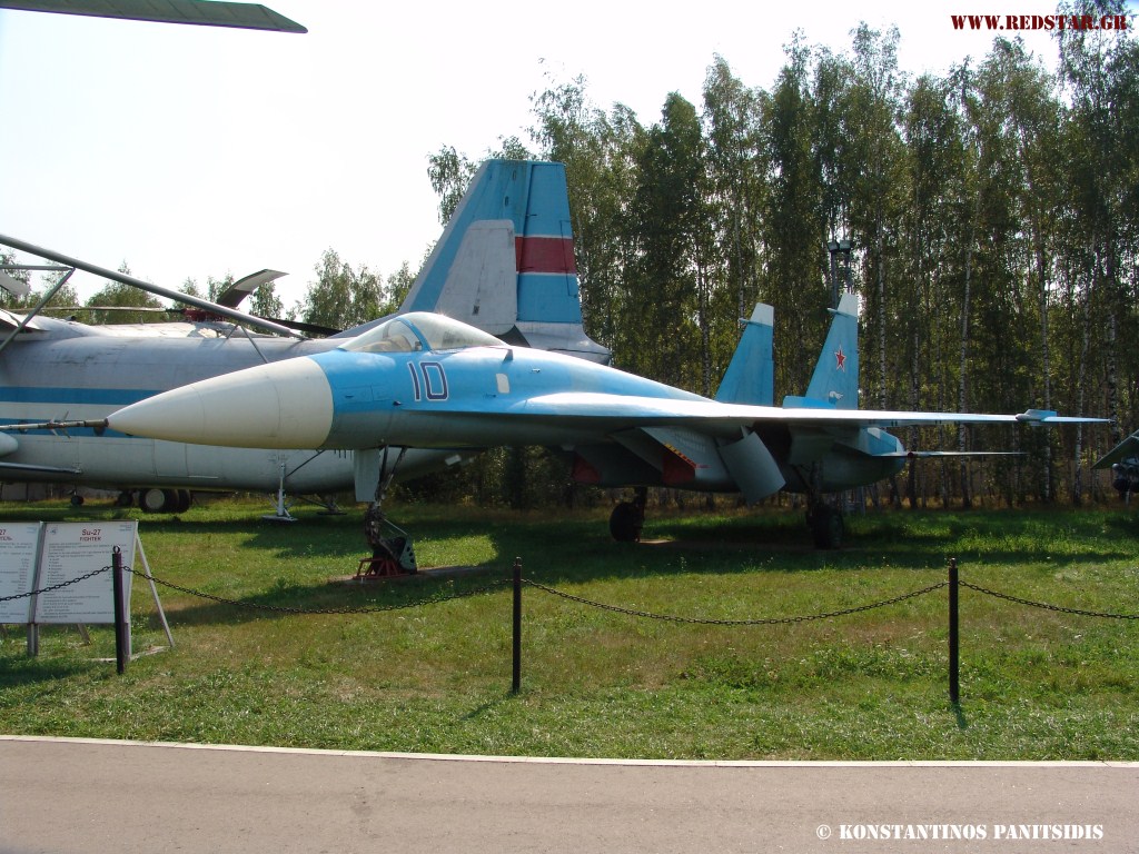 Su-27 Fighter-interceptor aircraft